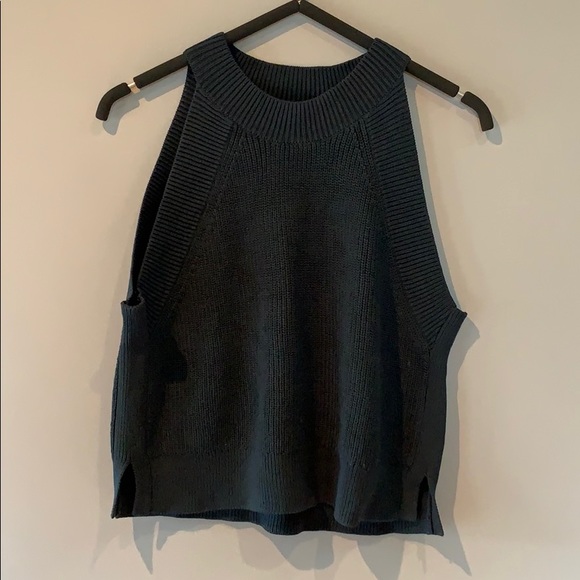 Wilfred (Aritzia) New Halter Tank - Picture 1 of 9